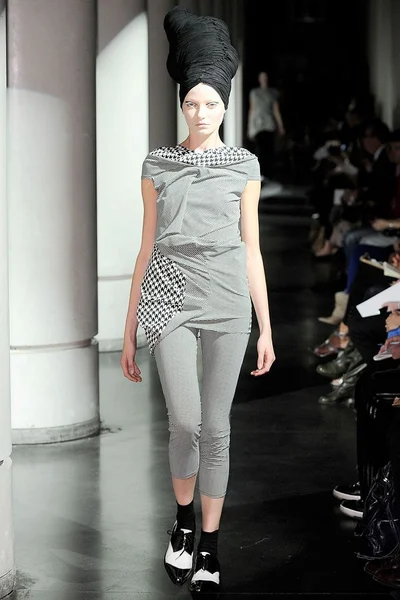 Look 26